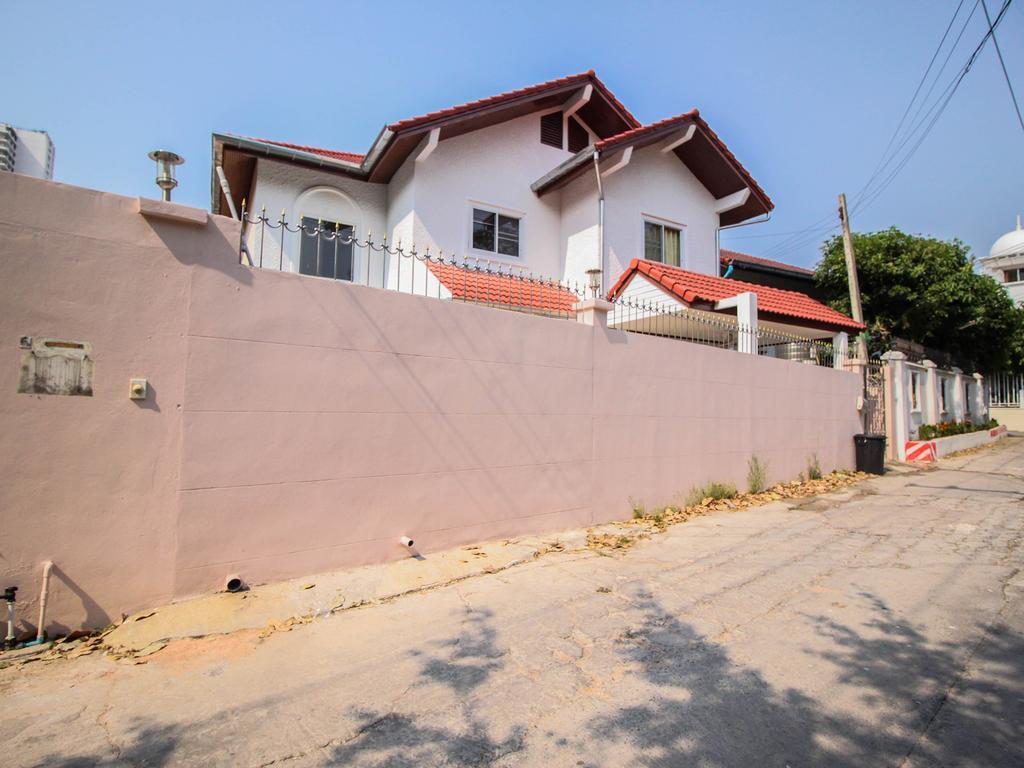 Naklua Pool Villa By Pattaya Sunny Rentals Экстерьер фото